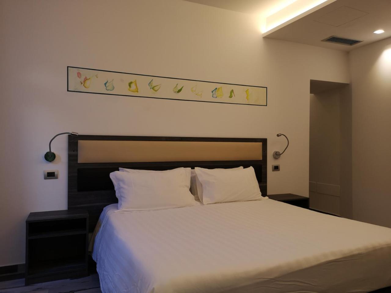 Palazzo Irma - Hotel - B&B Luxury Вибо-Валентия Экстерьер фото